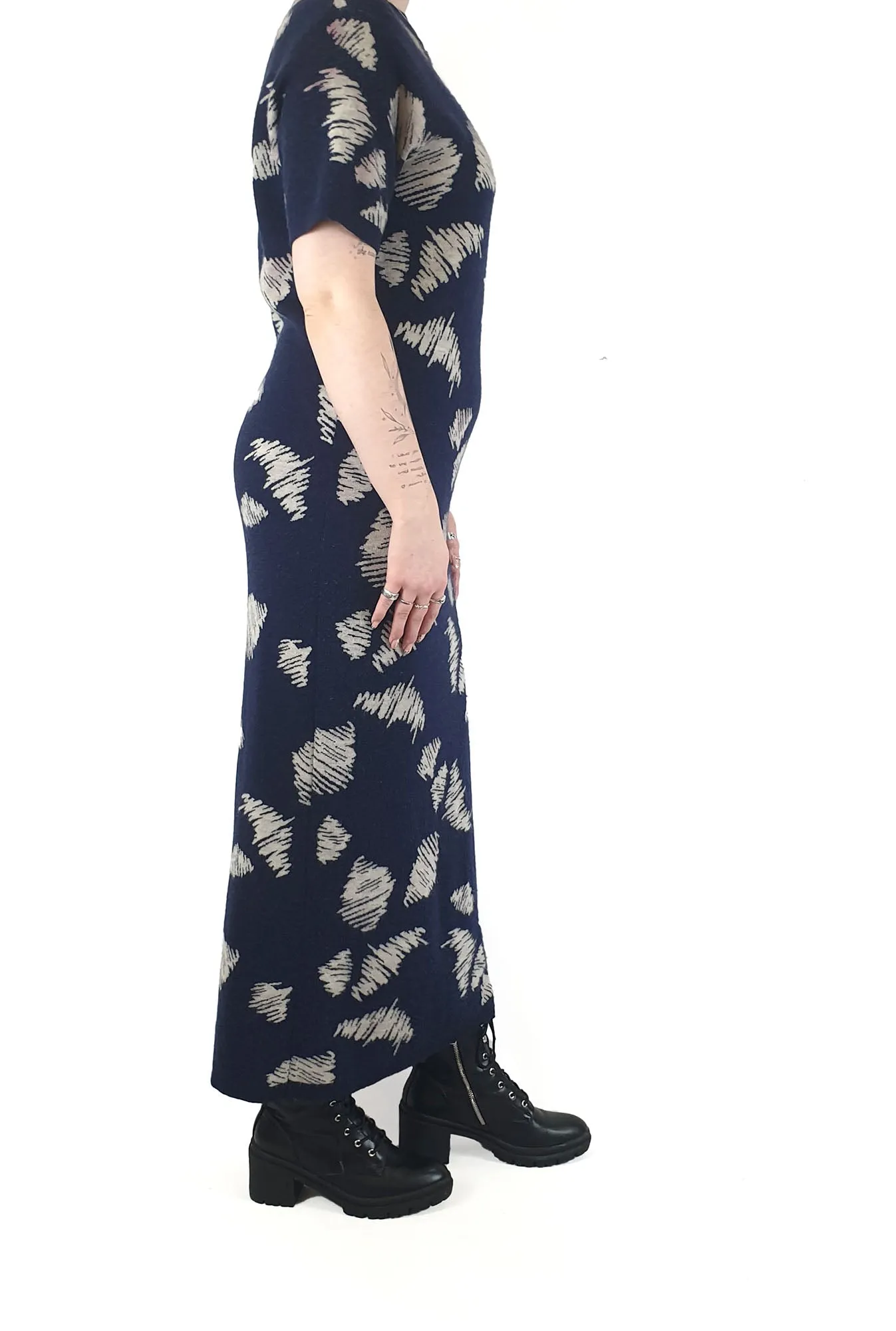 Alpha 60 navy and white 100% wool knit maxi dress size M
