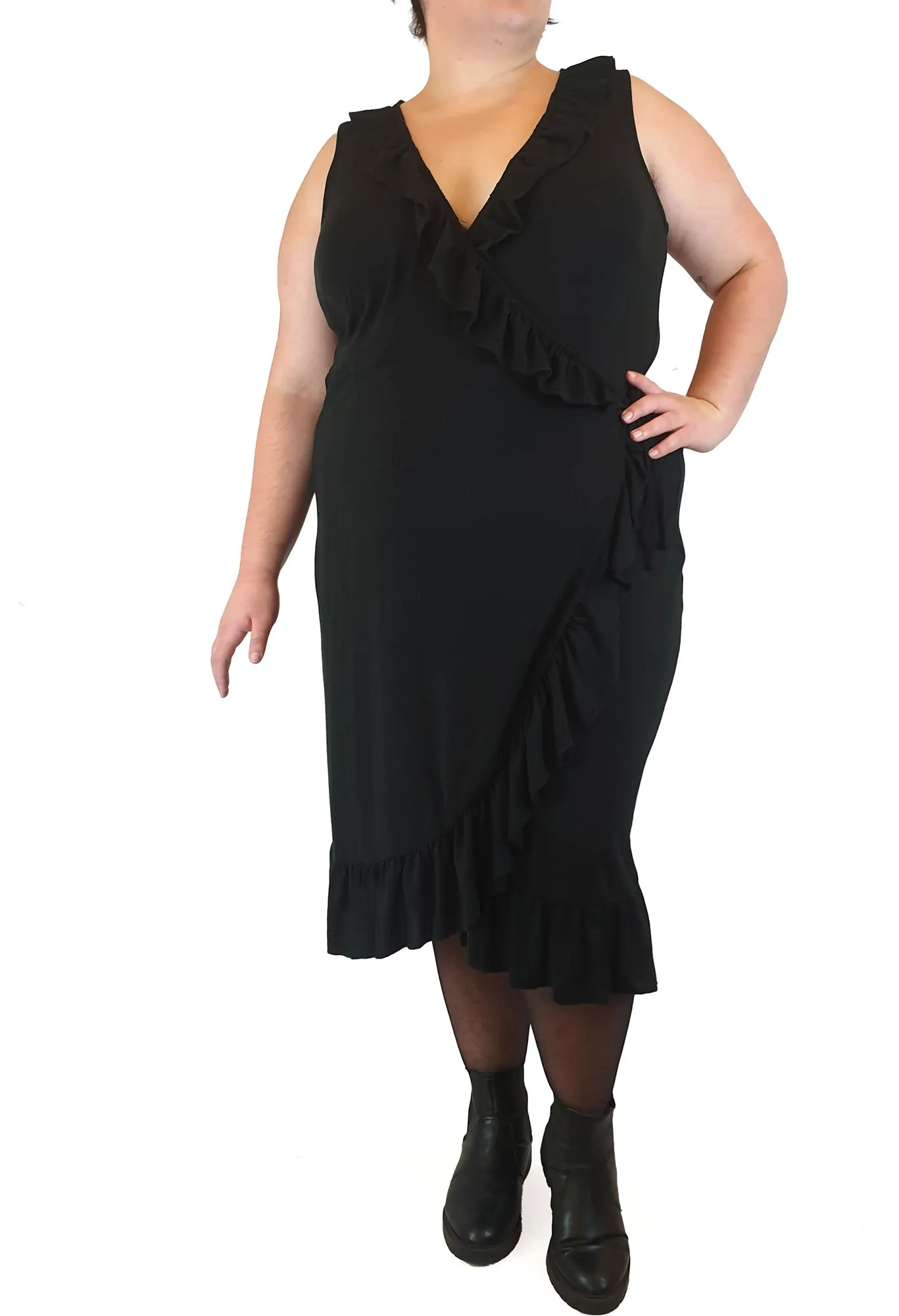 Atmos & Here black knit wrap style dress size 20