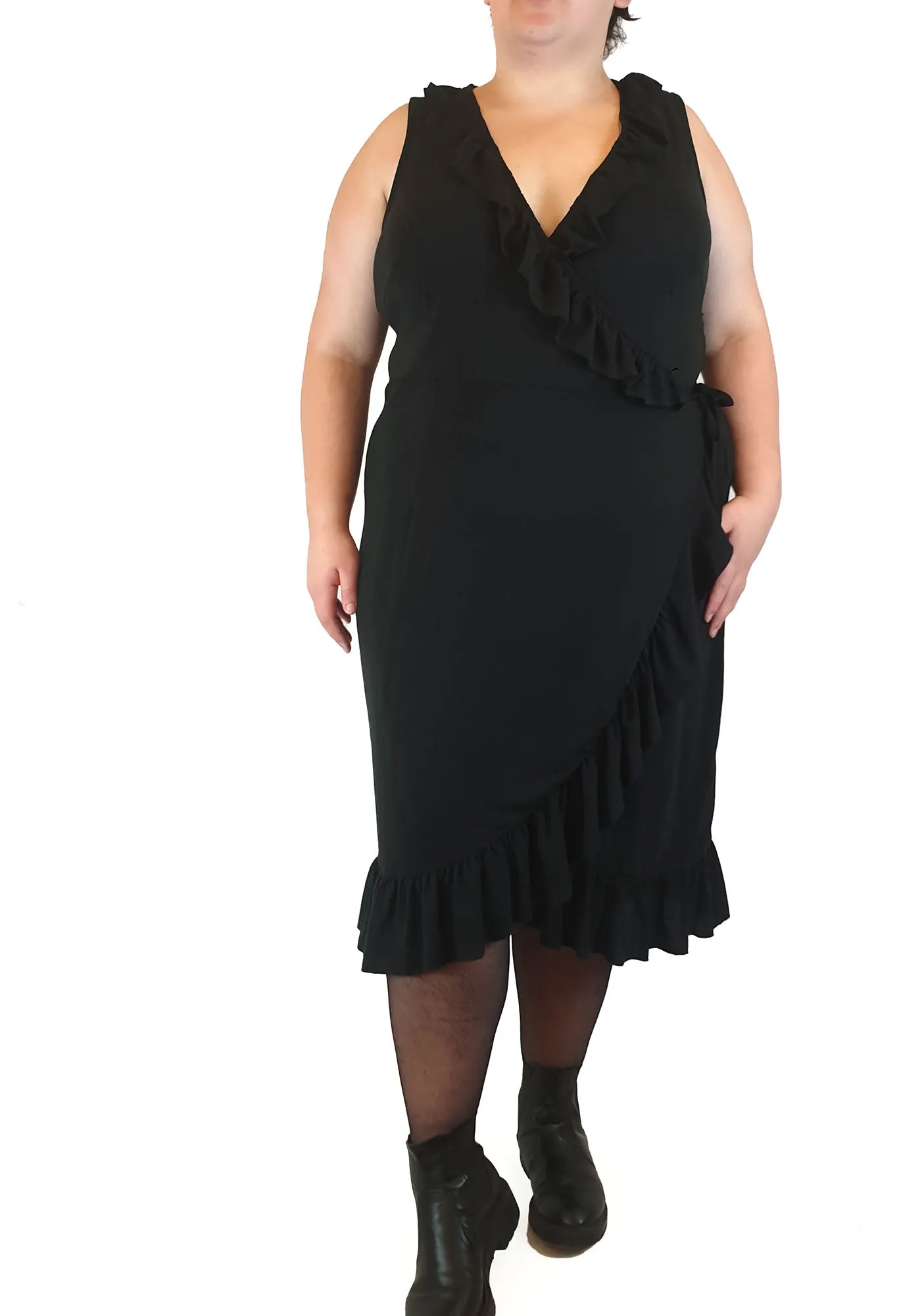 Atmos & Here black knit wrap style dress size 20
