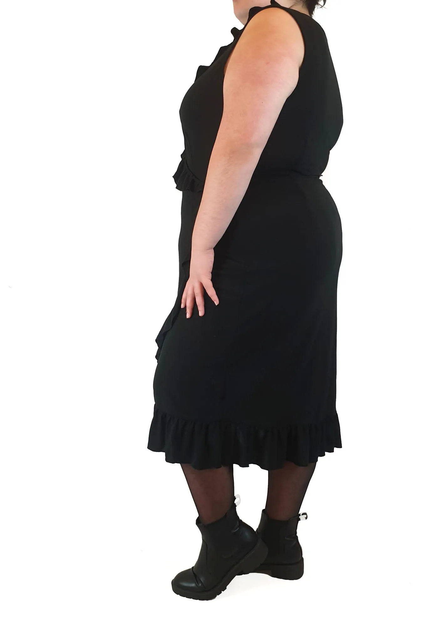 Atmos & Here black knit wrap style dress size 20