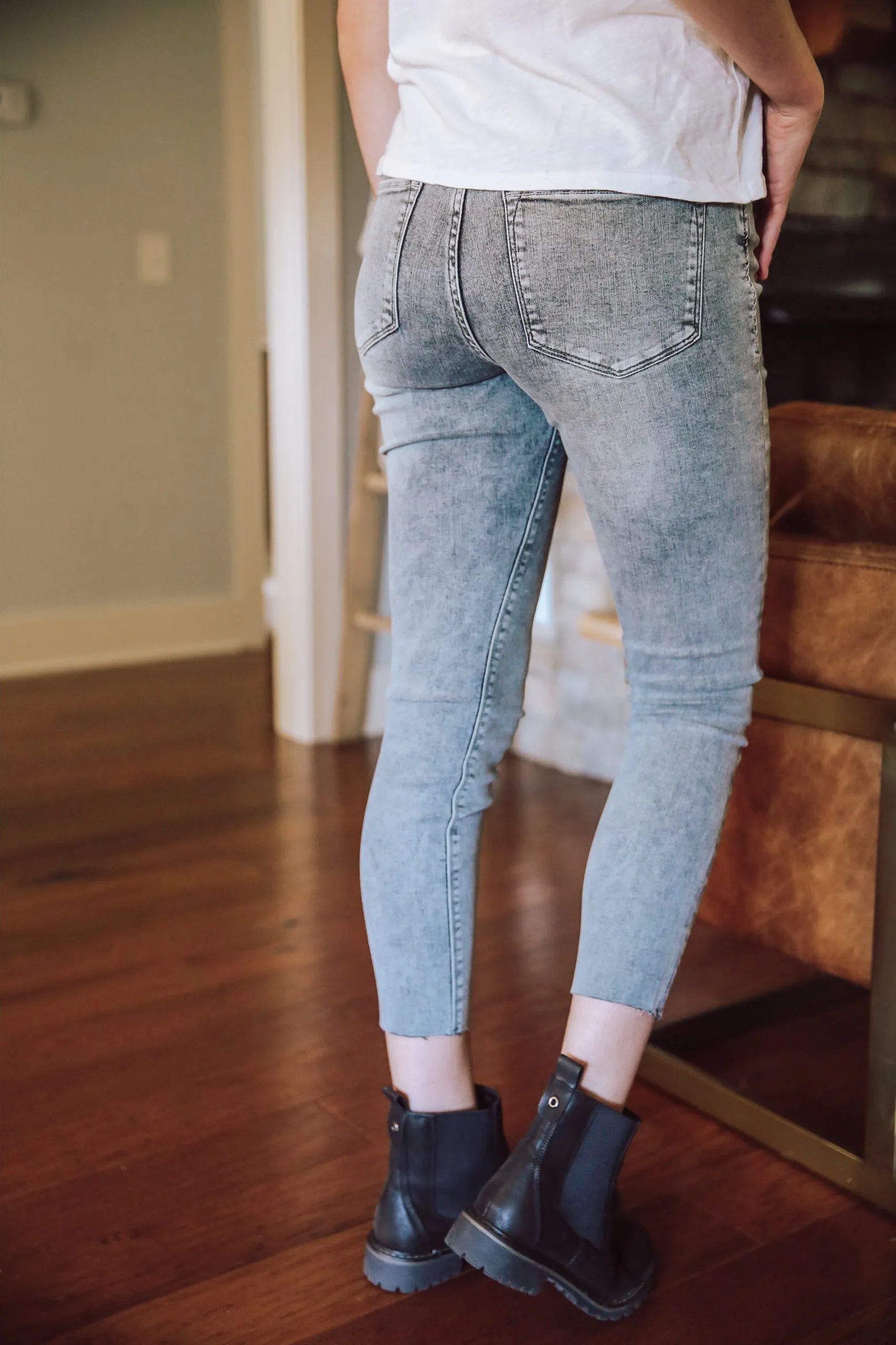 Dear John Gisele Black Washed Jean