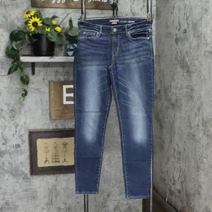 DENIZEN from Levi's Women's Mid-Rise Skinny Jeans Medium Wash Bombshell Blue 8M
