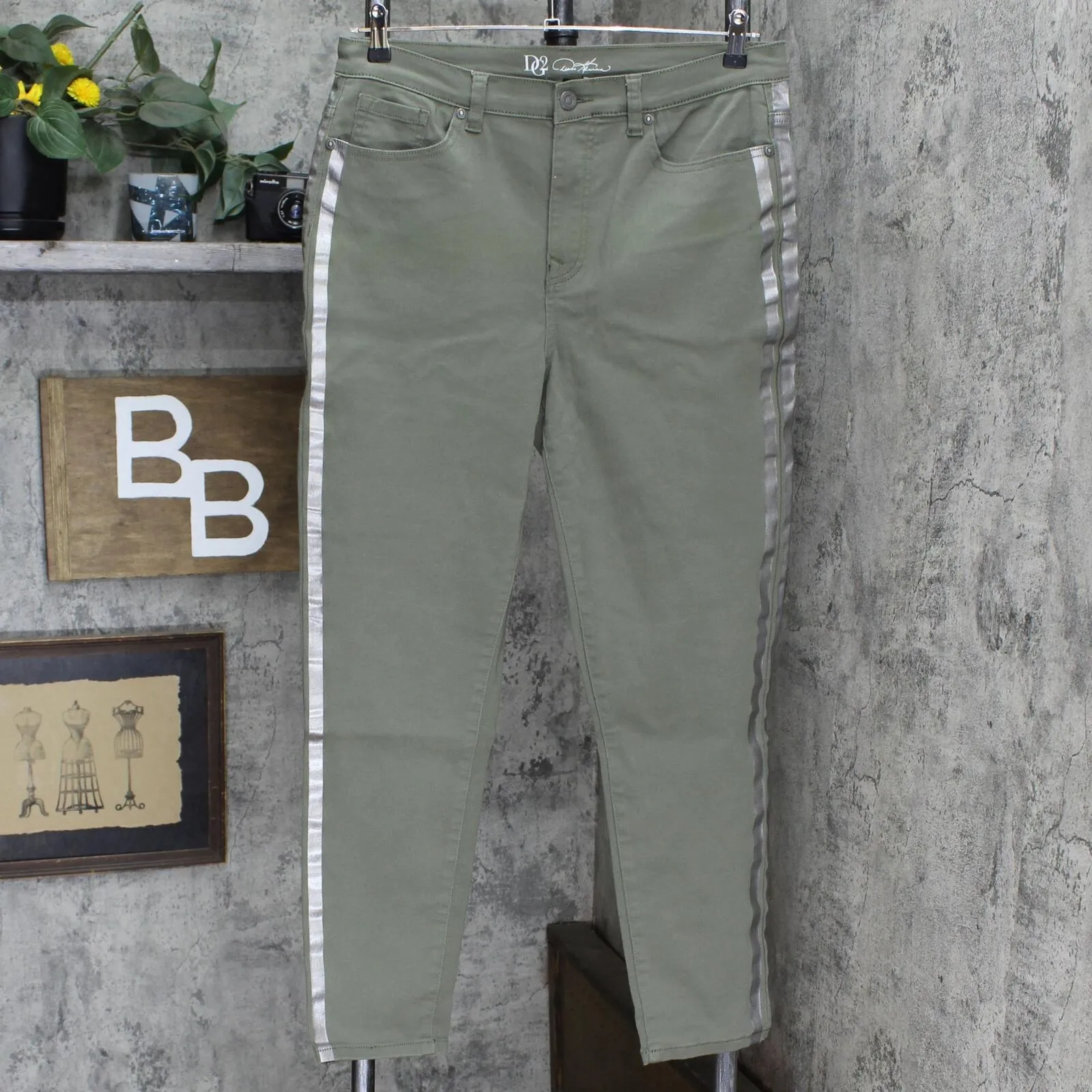 DG2 by Diane Gilman Virtual Stretch Metallic Side Stripe Skinny Jeans Olive 14T