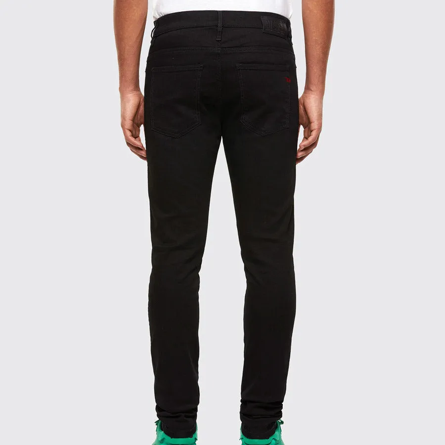 Diesel - D-Istort 096EF Super Skinny Jeans in Black