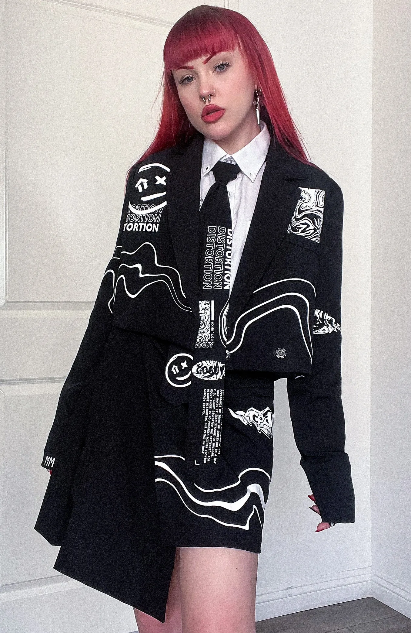 Distortion Crop Blazer