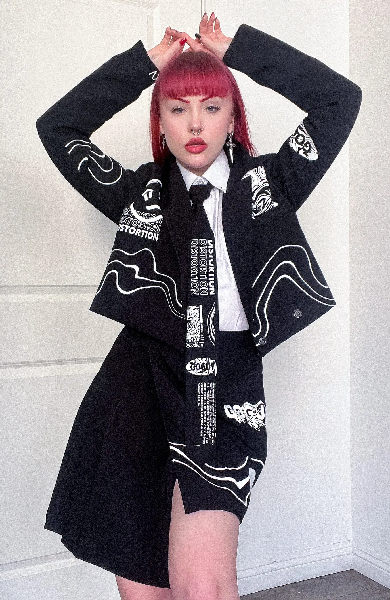 Distortion Crop Blazer