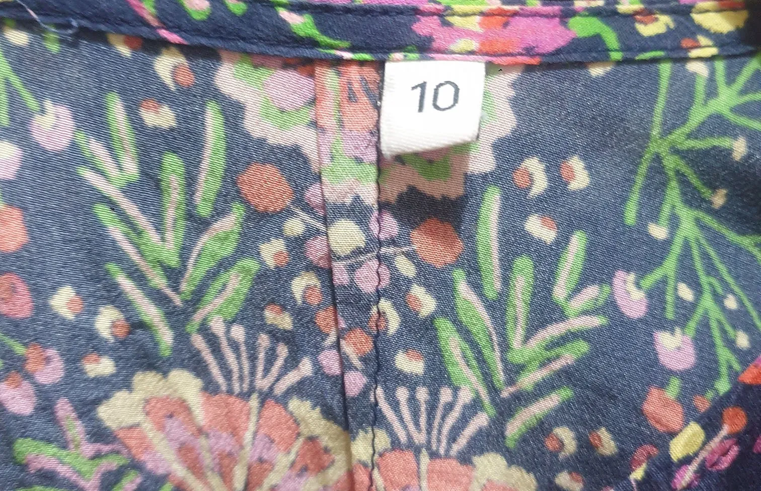 Floral silk dress size 10