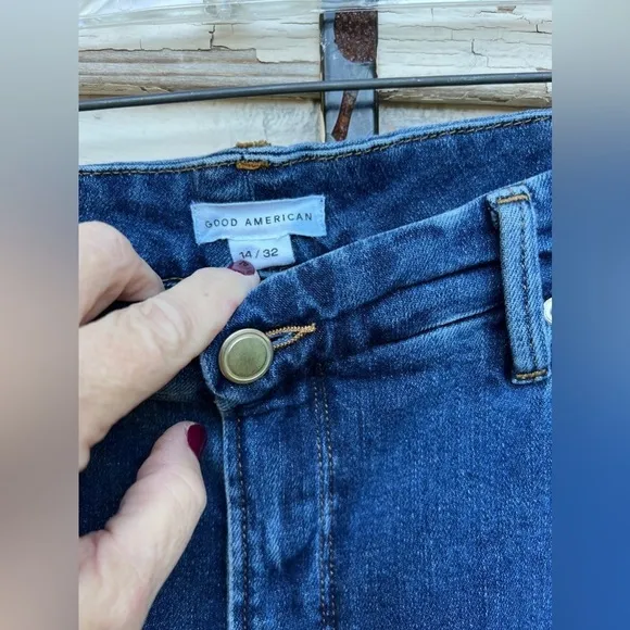 Good American Classic Slim Straight Cashmere Straight Jeans 14/32