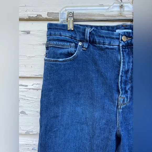 Good American Classic Slim Straight Cashmere Straight Jeans 14/32