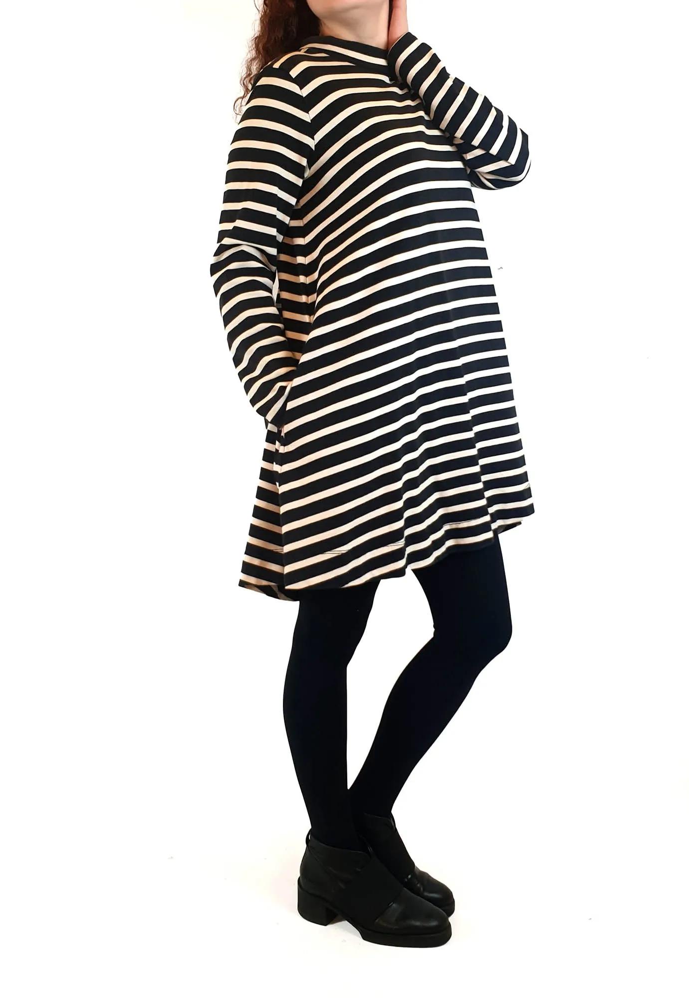 Gorman black and white striped long sleeve dress size 10