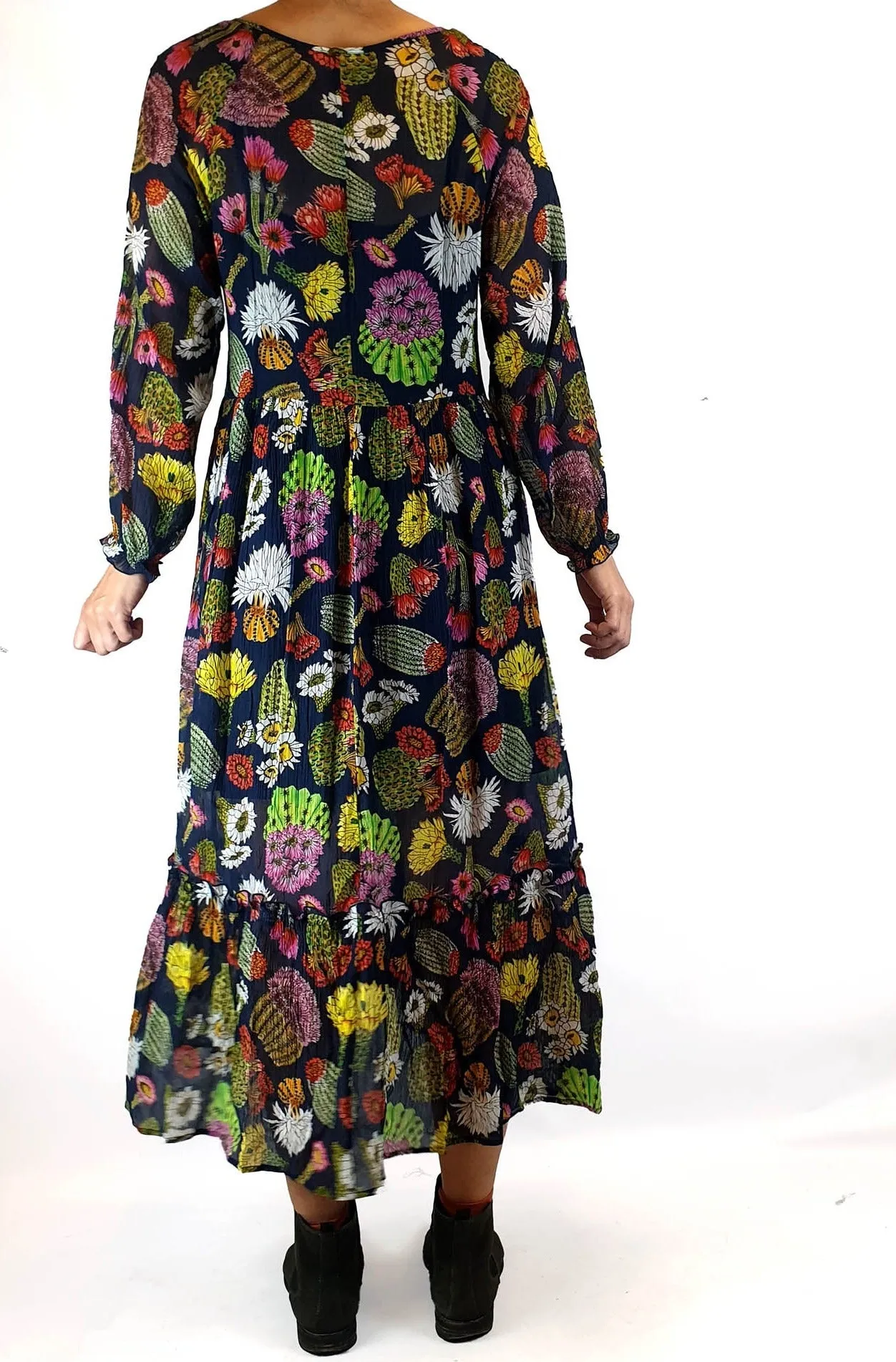 Gorman cactus print long sleeve dress size 6, fits 6 and 8