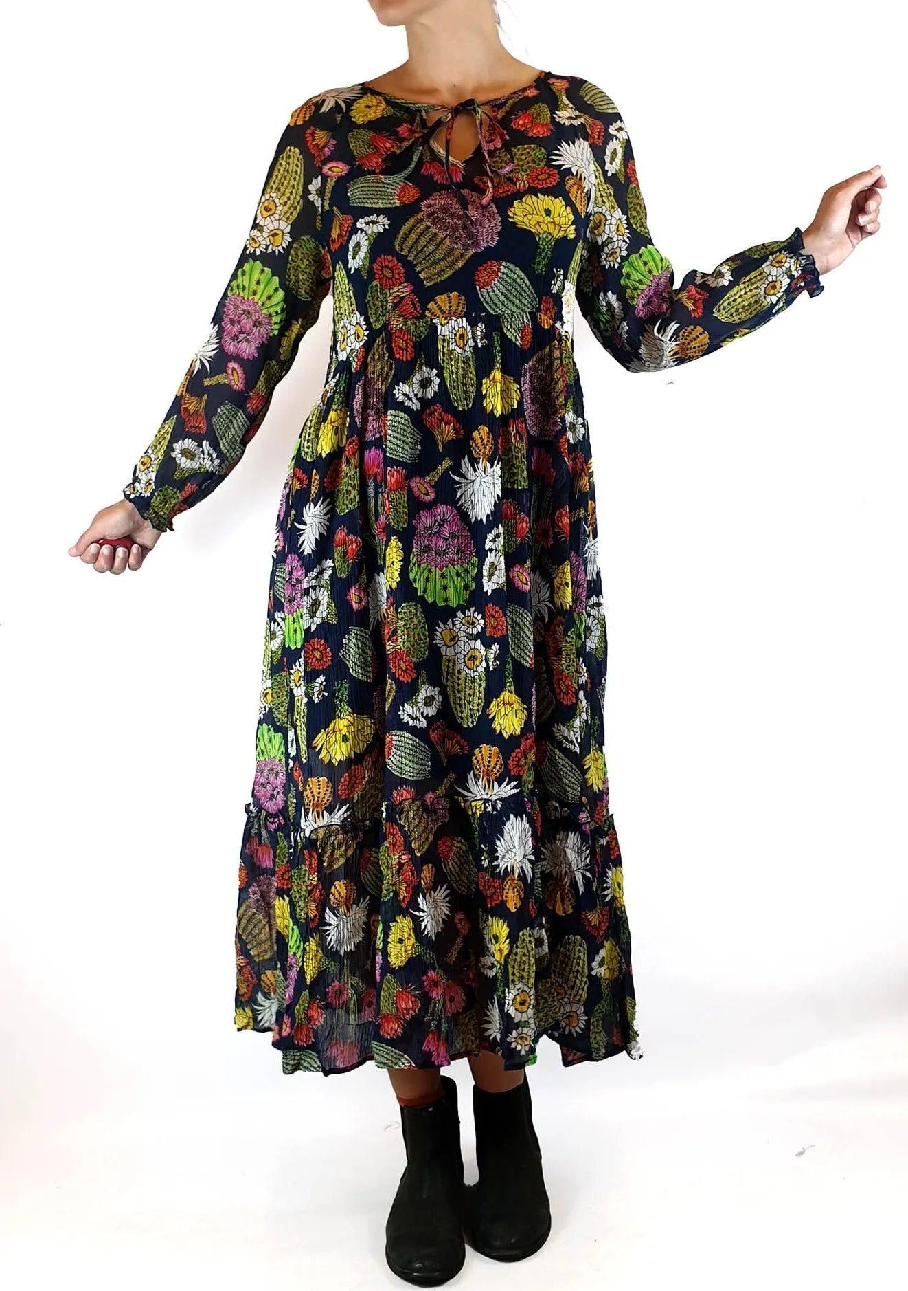 Gorman cactus print long sleeve dress size 6, fits 6 and 8
