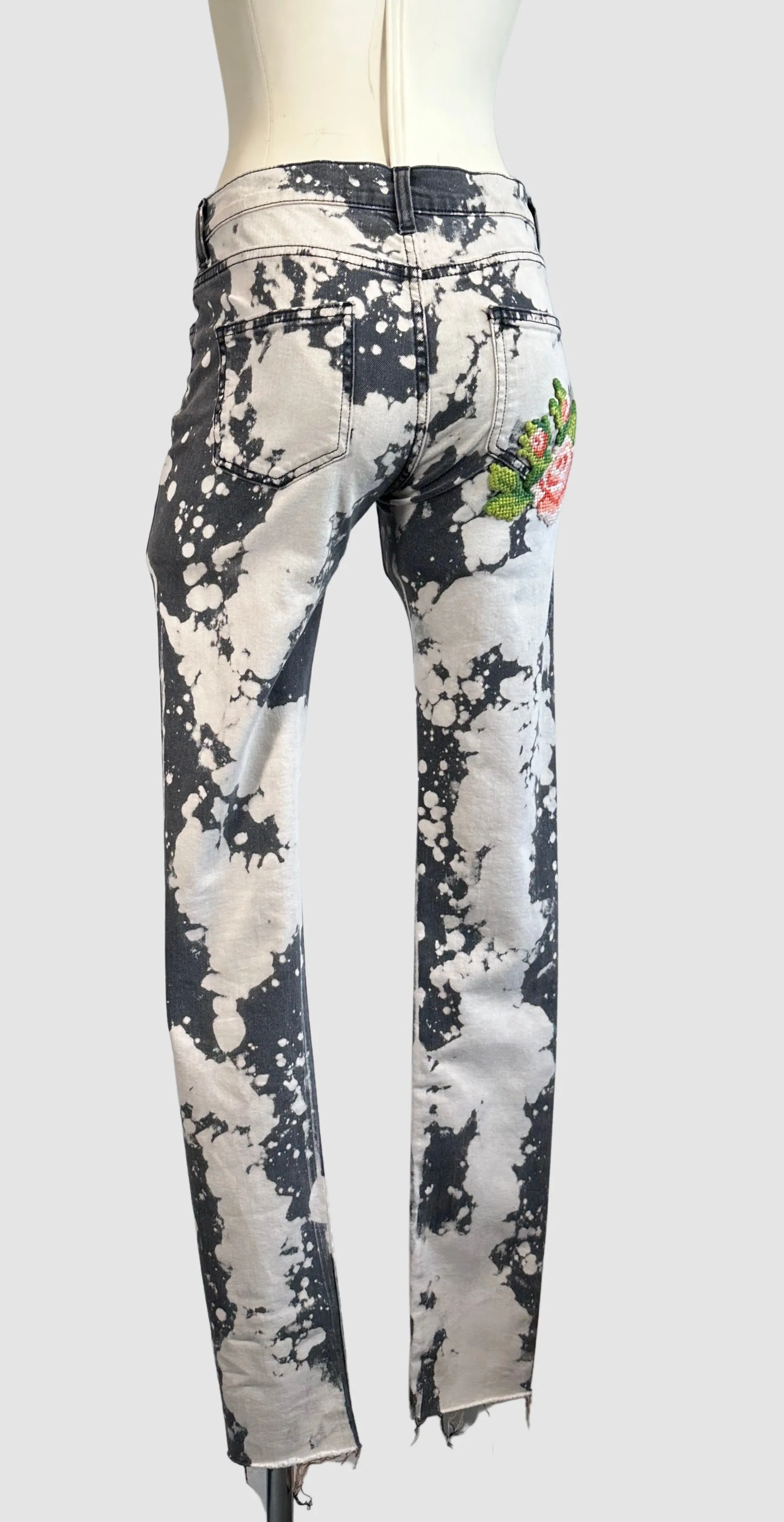 GUCCI Bleach Splattered Skinny Jeans with Rose Patch • Small