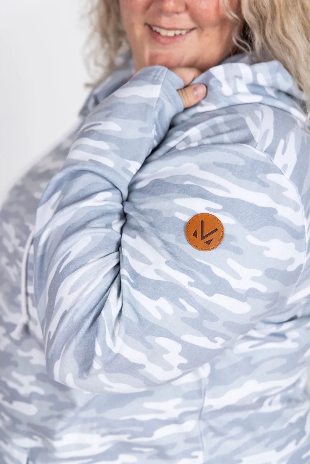 IN PRODUCTION Hailey Pullover Hoodie - Camo