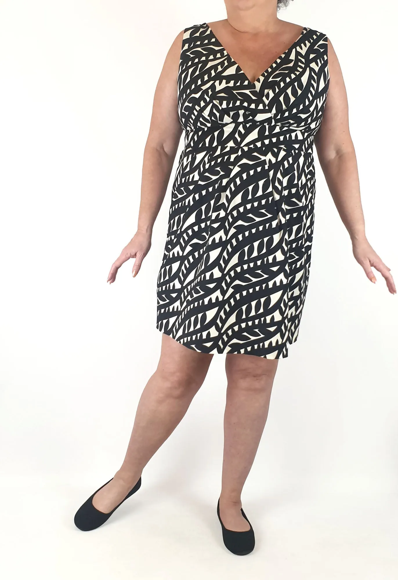 Journais black and white dress size 16