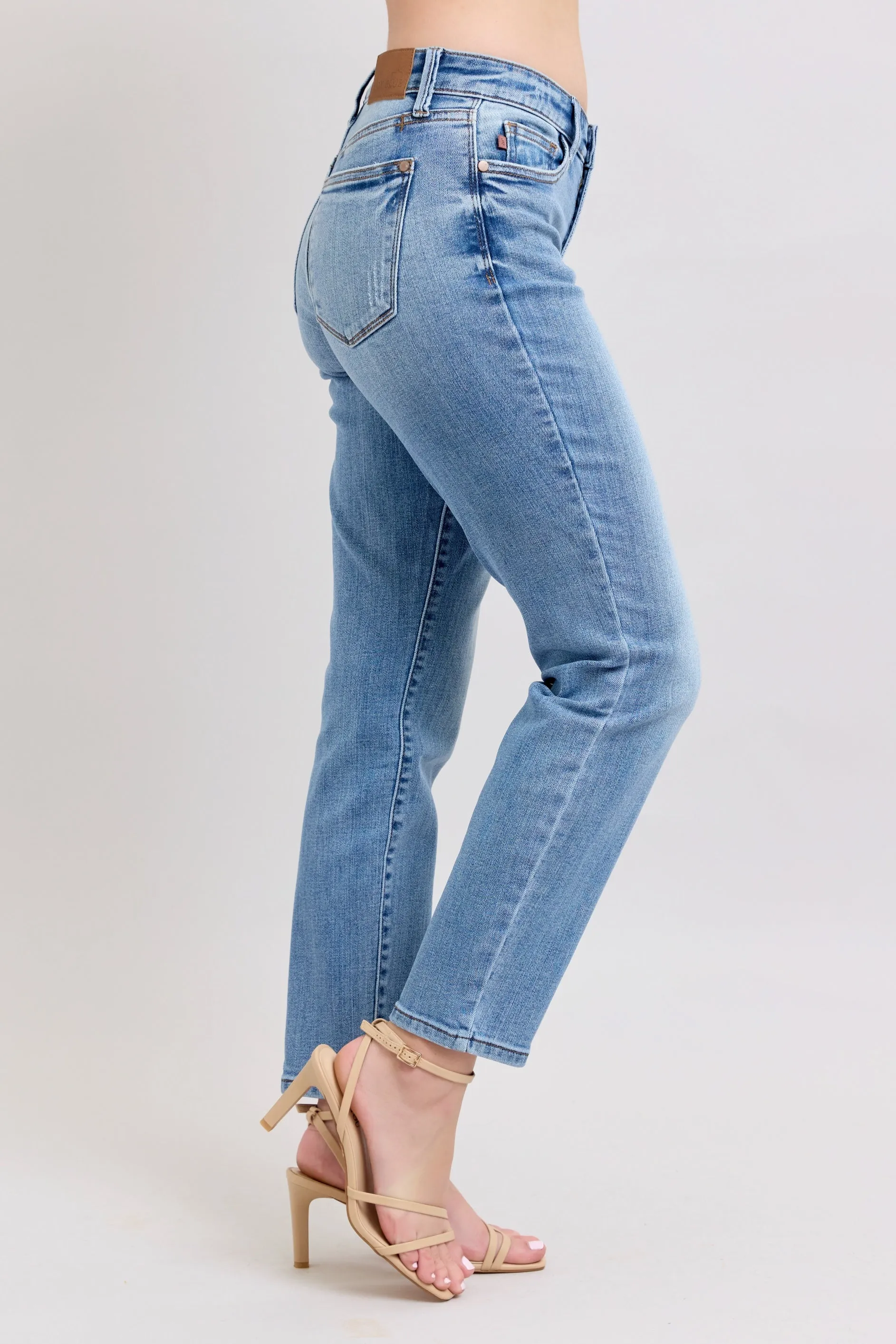 Judy Blue MR Vintage Wash Slim Fit