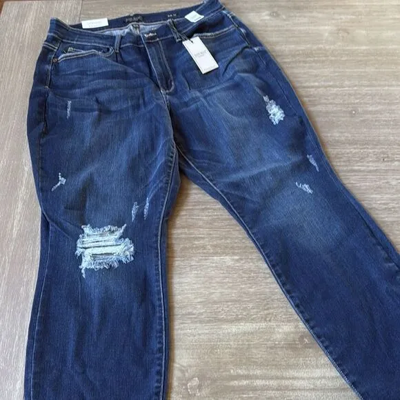Judy Blue Womens Mid Rise Shark Bite Frayed Hem Slim Fit Jeans 16W Nwt