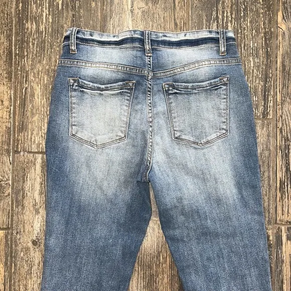 Kancan Lightwash Blue Skinny Jeans, Slight Stretch Woman Size 28