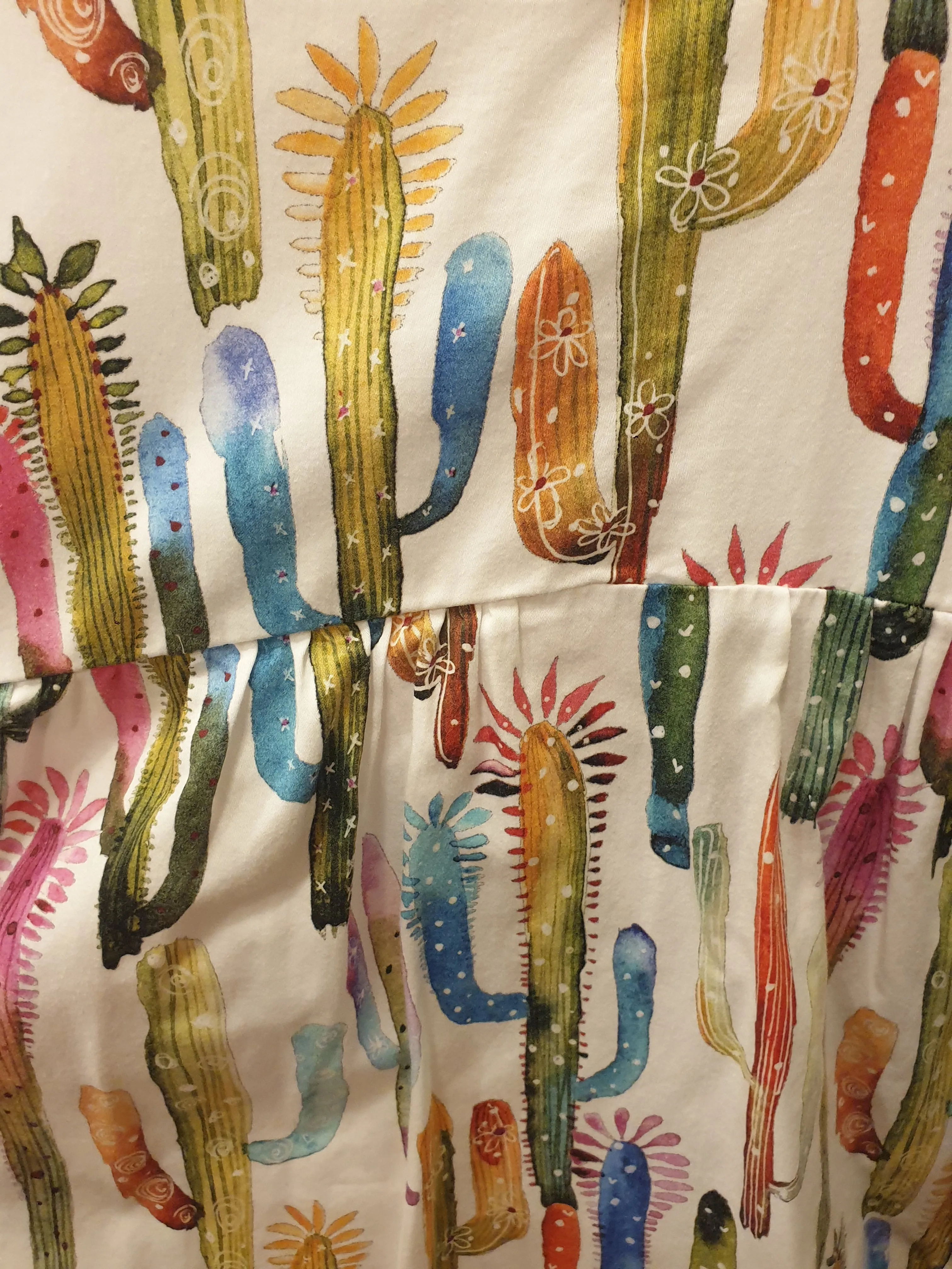 Karla Cola cactus print sleeveless dress size L (best fits 12-small 14)