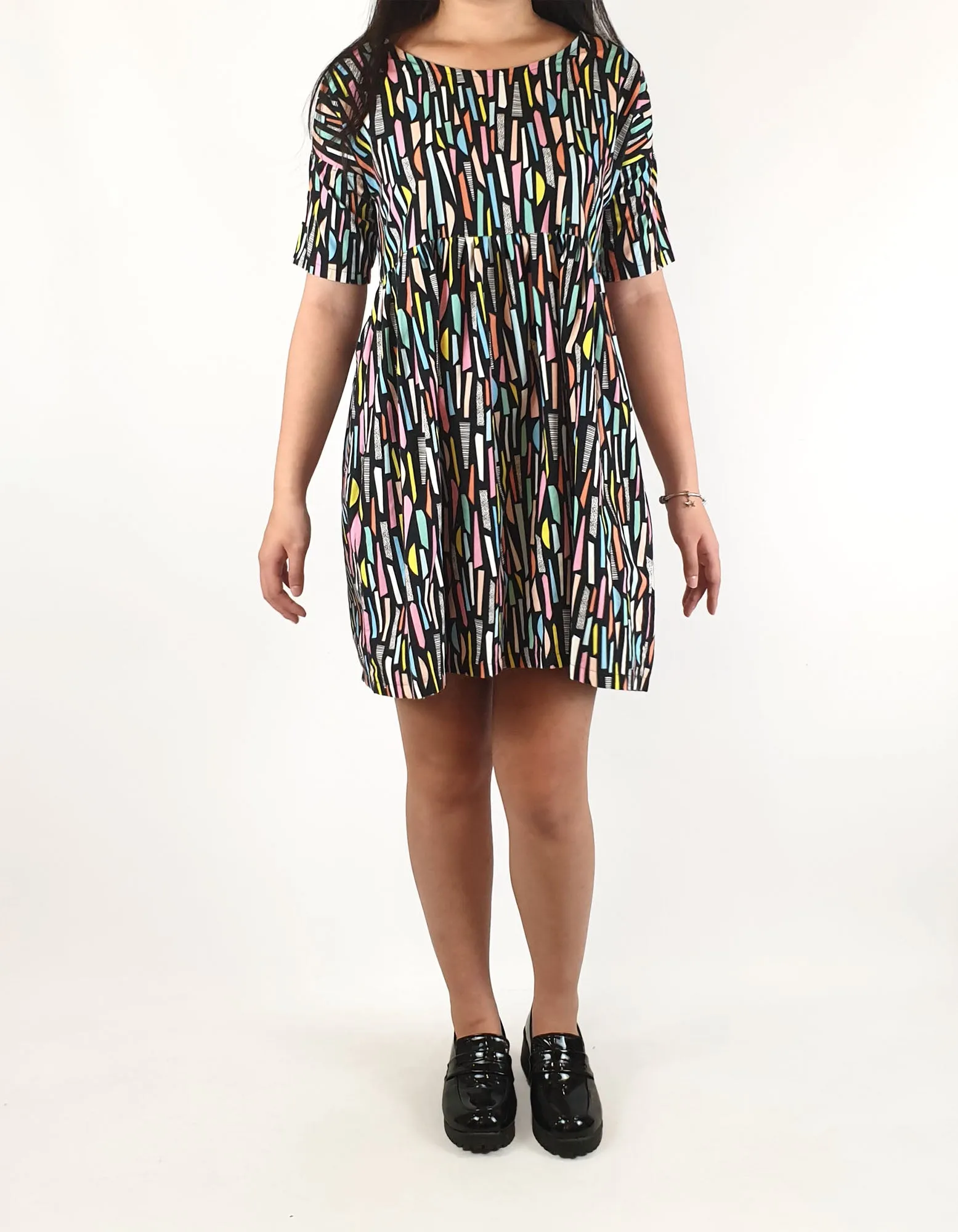Karla Cola colourful print half sleeve dress size XS, best fits size 6