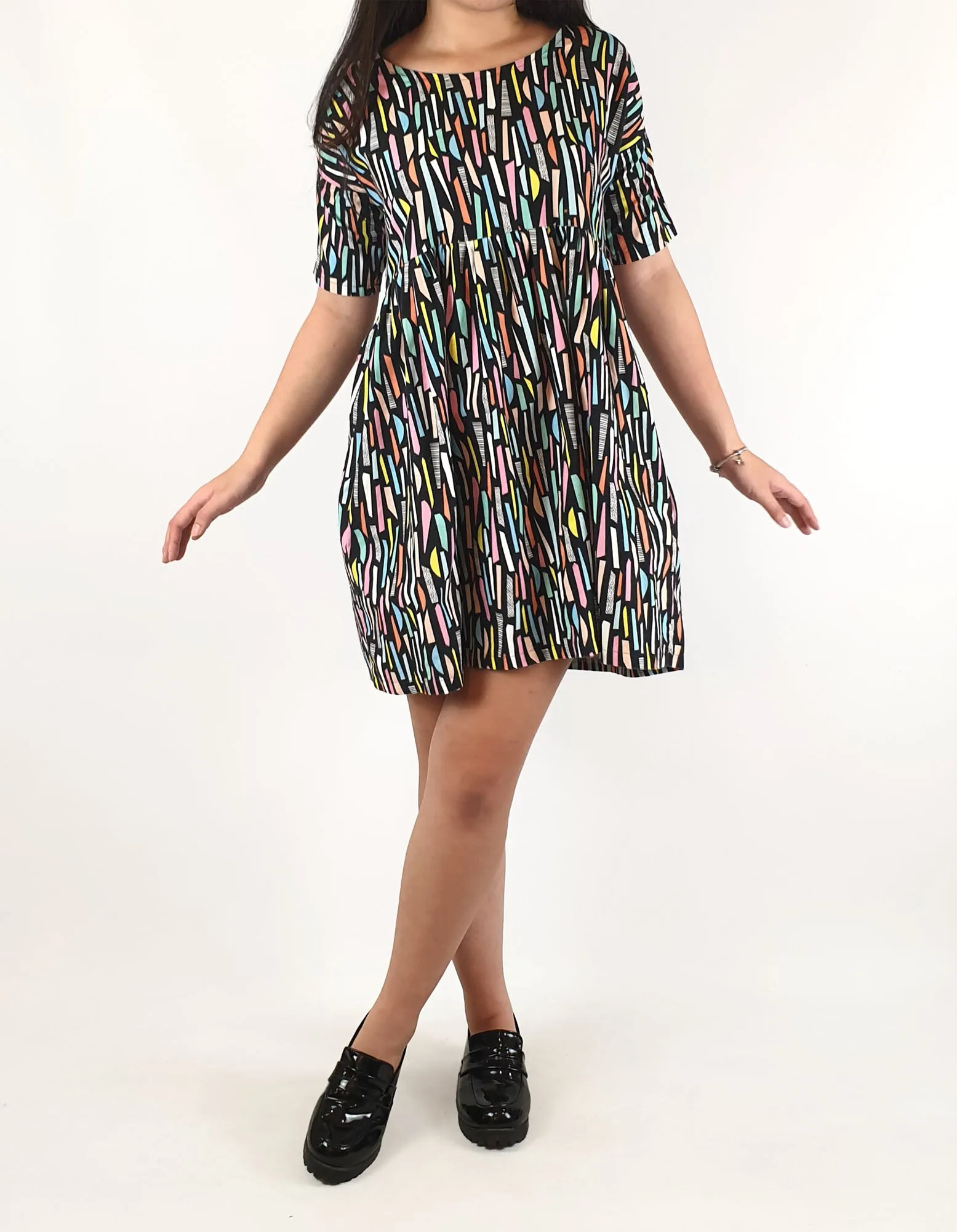 Karla Cola colourful print half sleeve dress size XS, best fits size 6