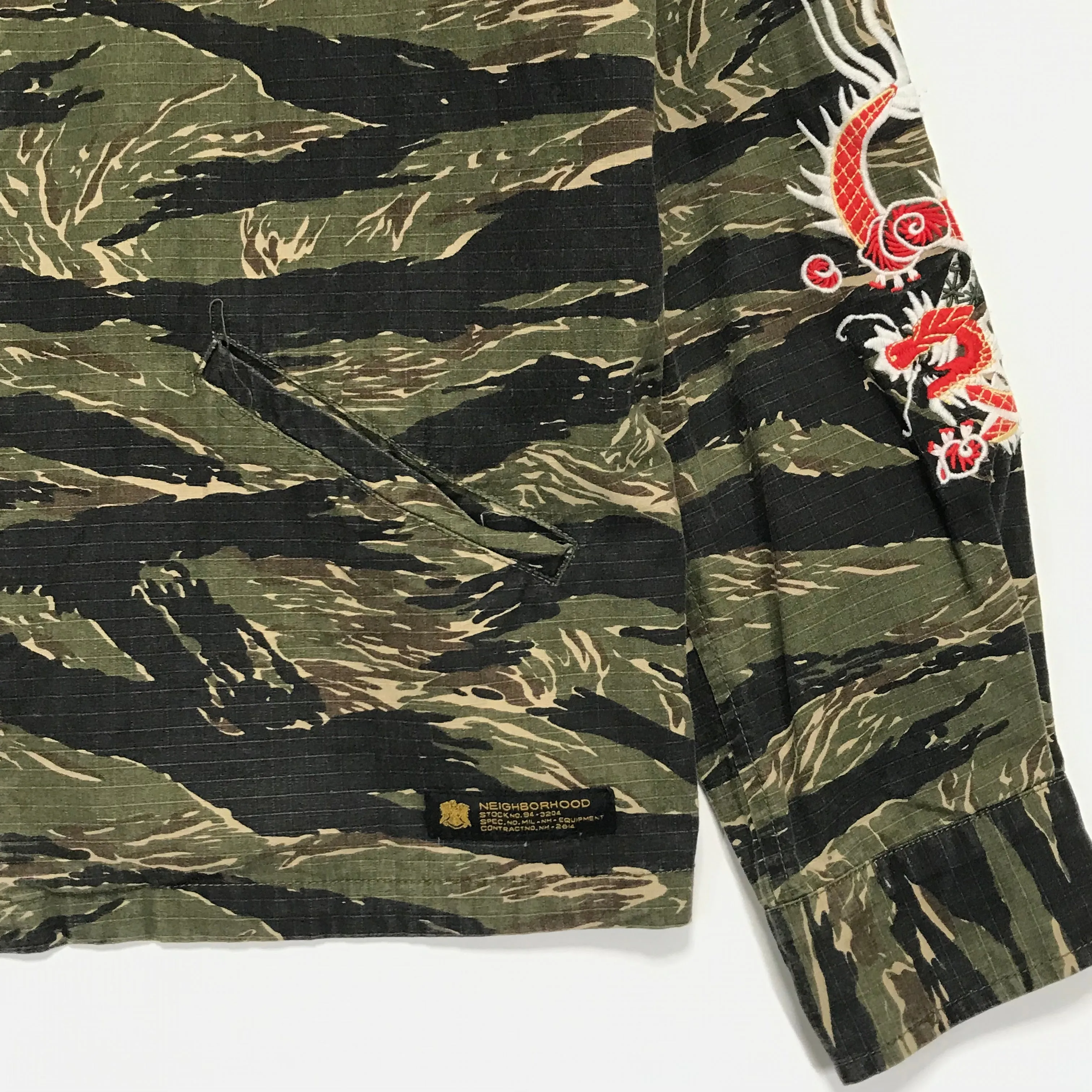 [L] Neighborhood 16SS Souvenir Tiger Camo Ripstop Cotton Jacket