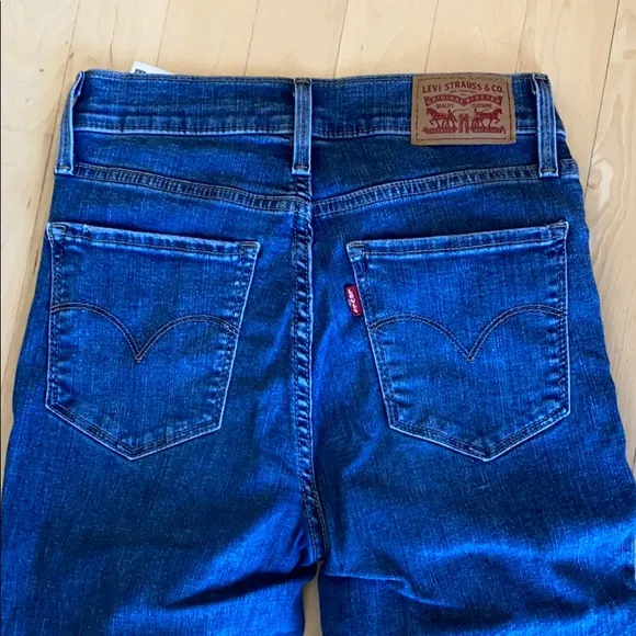 Levi 720 - High Rise Super Skinny Jeans