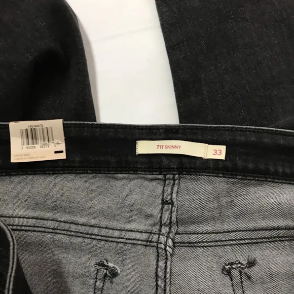 Levi’s 711 Plus Size Ankle Skinny Jeans