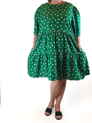 Little Party Dress green heart print dress size 22