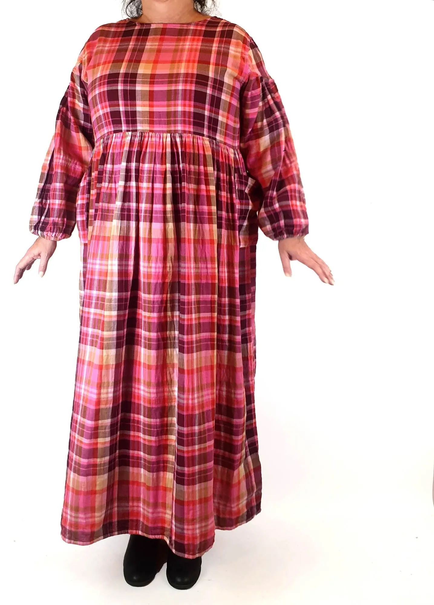 Little Tienda pink plaid long sleeve maxi dress fits size 16-18