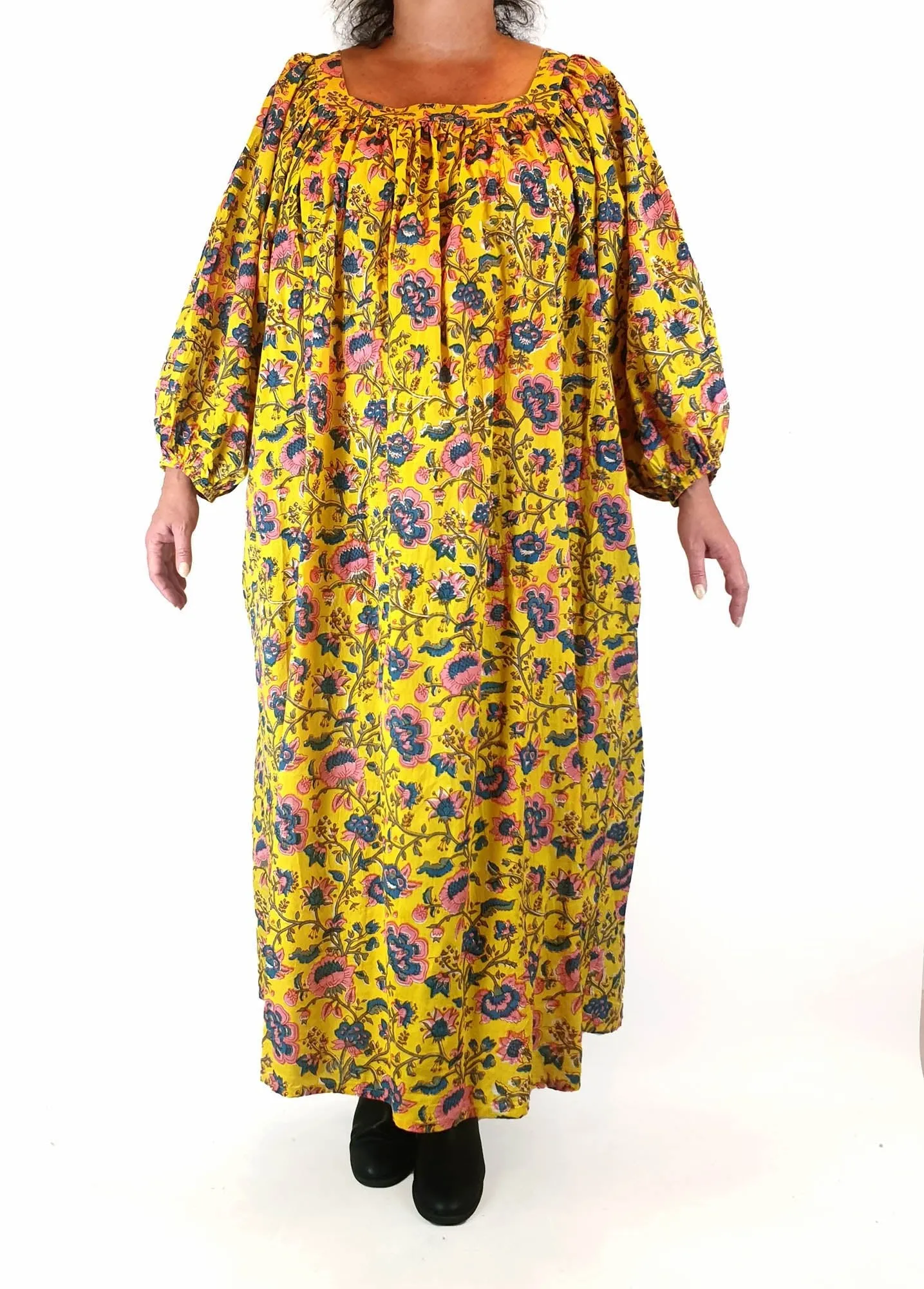 Little Tienda yellow floral print long sleeve maxi dress fits size 16-18