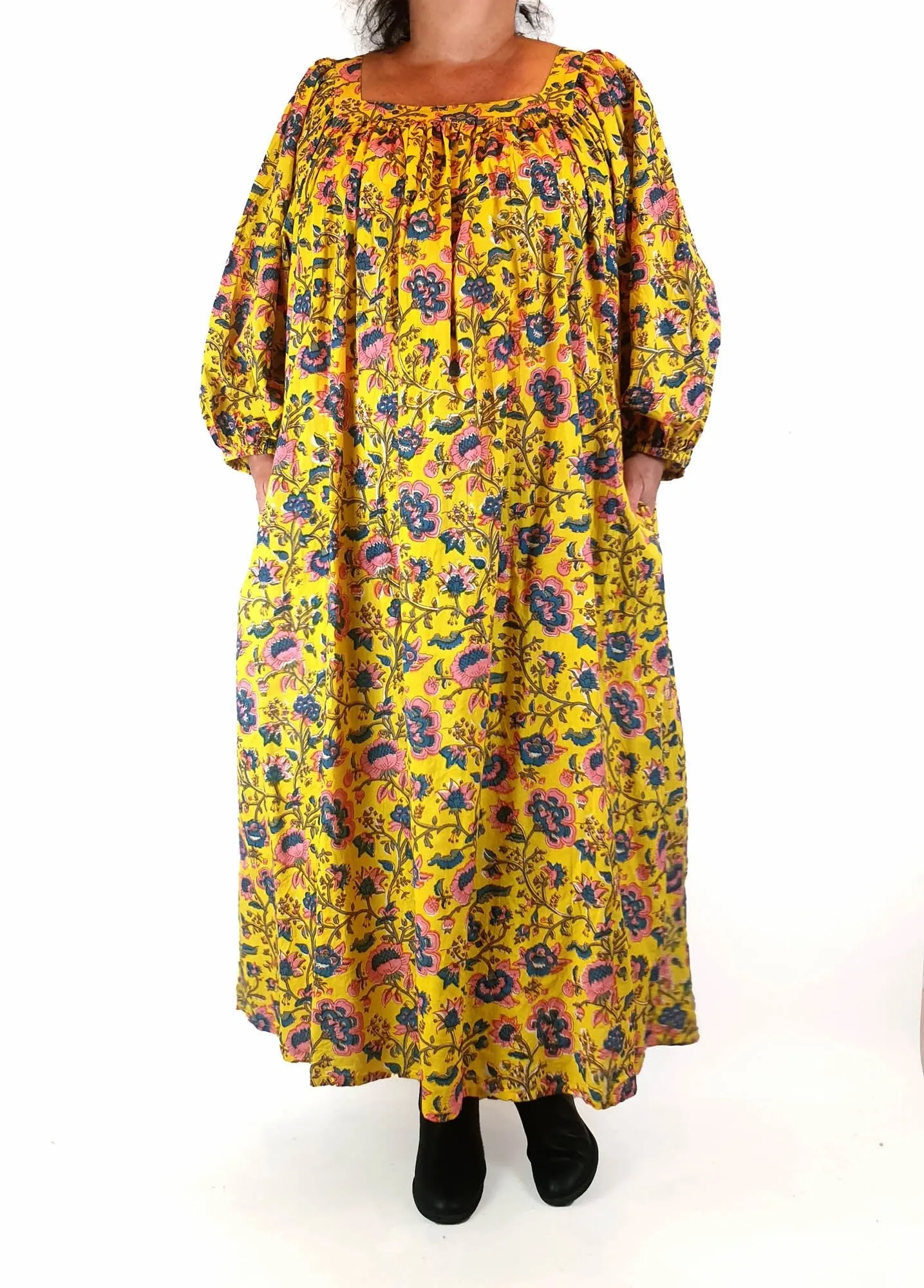 Little Tienda yellow floral print long sleeve maxi dress fits size 16-18