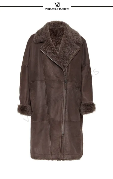 Luxurious Shearling Coat - Stylish, Warm, and Timeless Outerwear