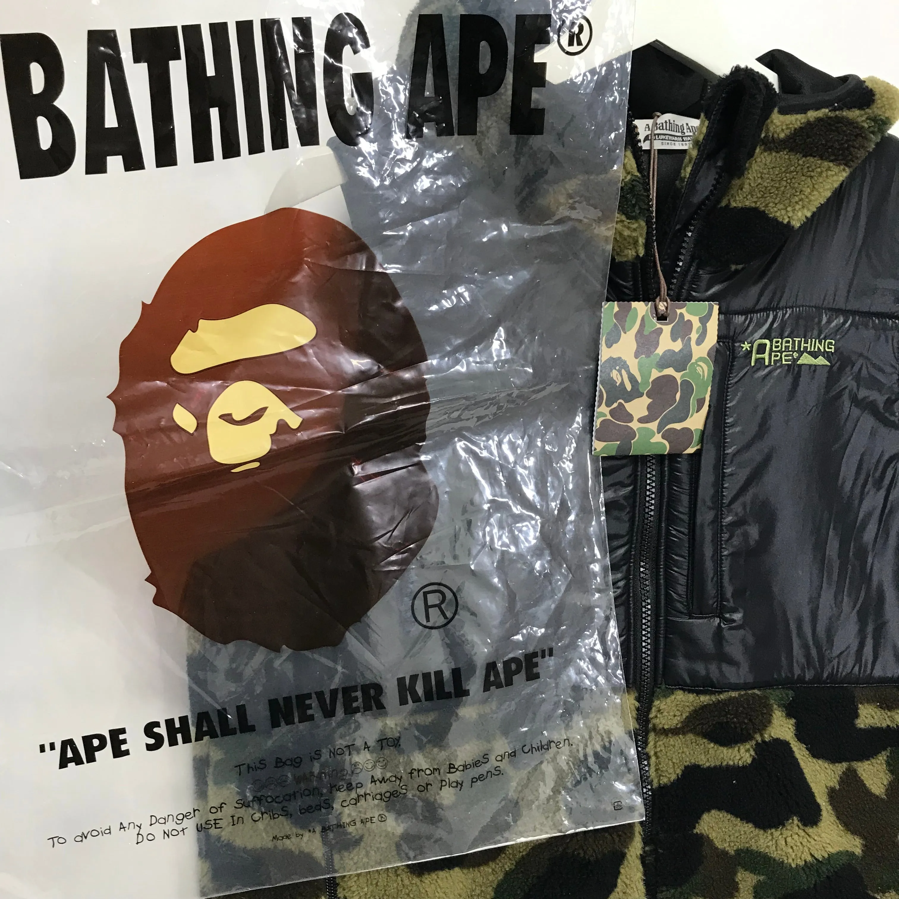 [M] A Bathing Ape Bape 1st Camo Boa Fleece Hooded Vest Green