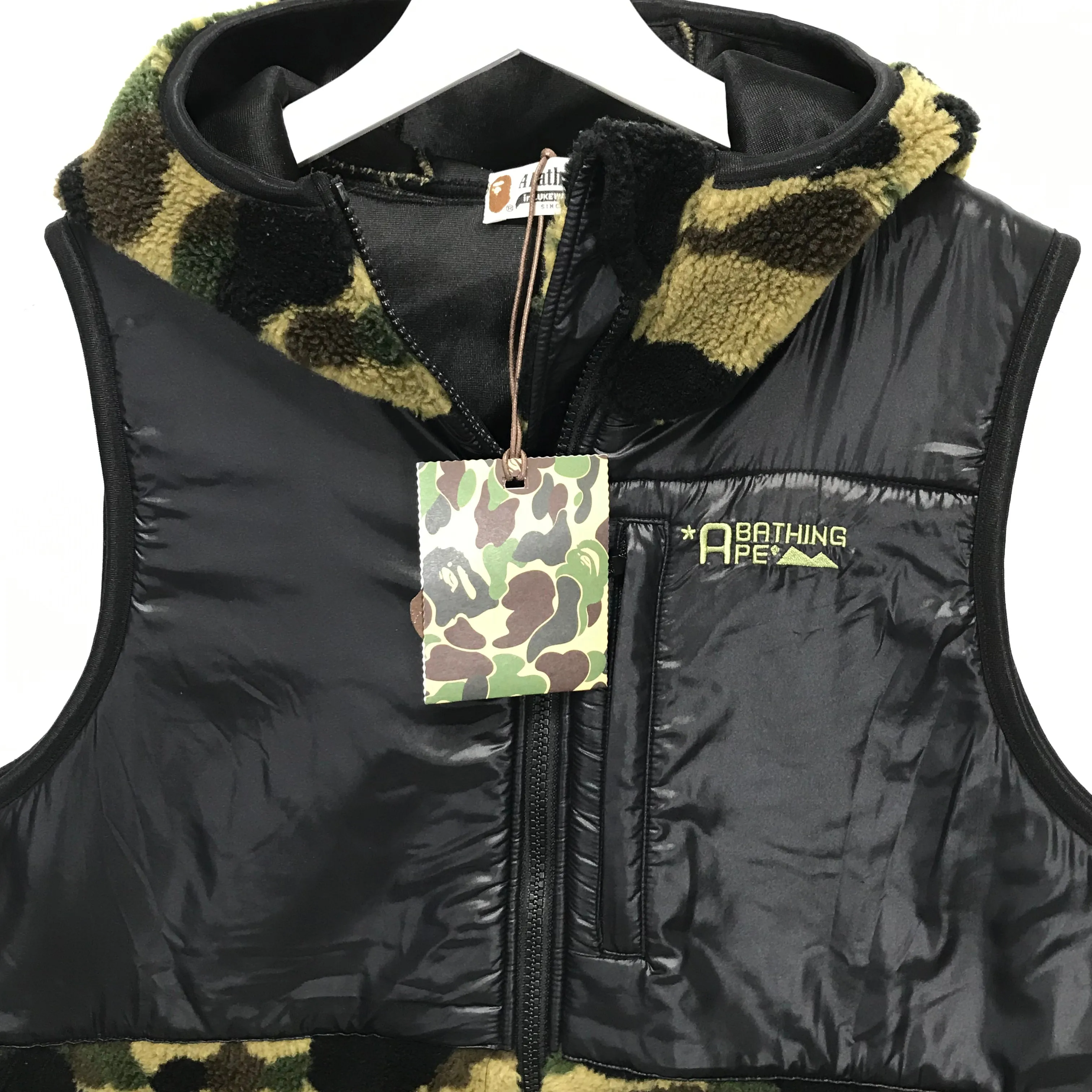 [M] A Bathing Ape Bape 1st Camo Boa Fleece Hooded Vest Green