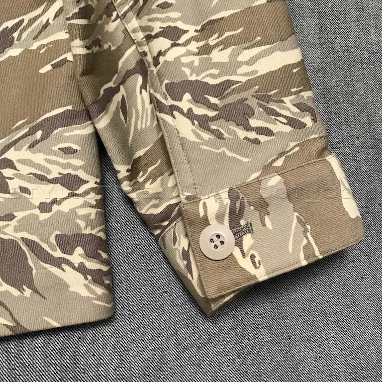 [M] Undercover Vintage Desert Camo Four Button Blazer Jacket Beige