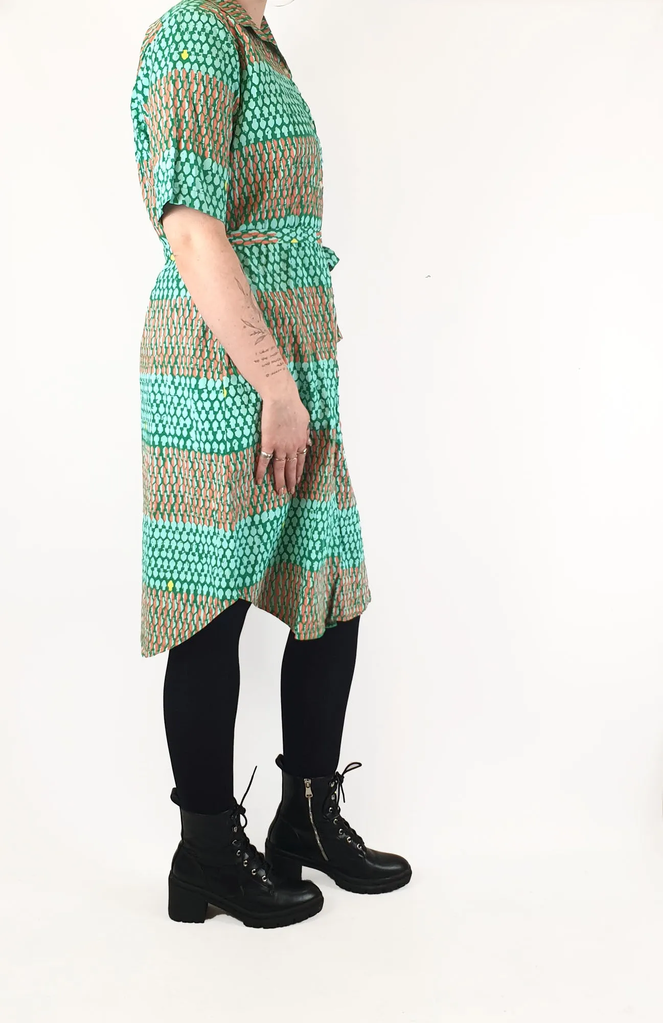 Magpie Goose stunning green and red print shirt dress size 14 (best fits 12-14)