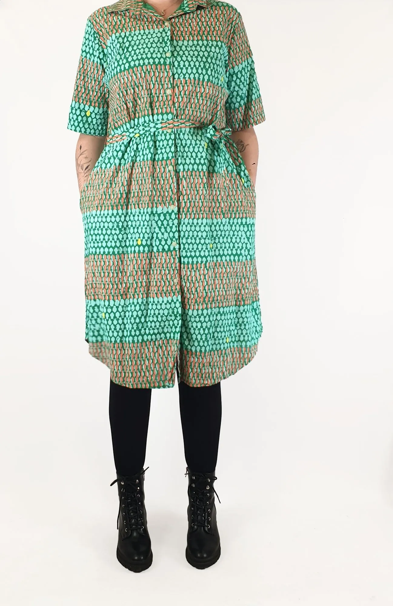 Magpie Goose stunning green and red print shirt dress size 14 (best fits 12-14)