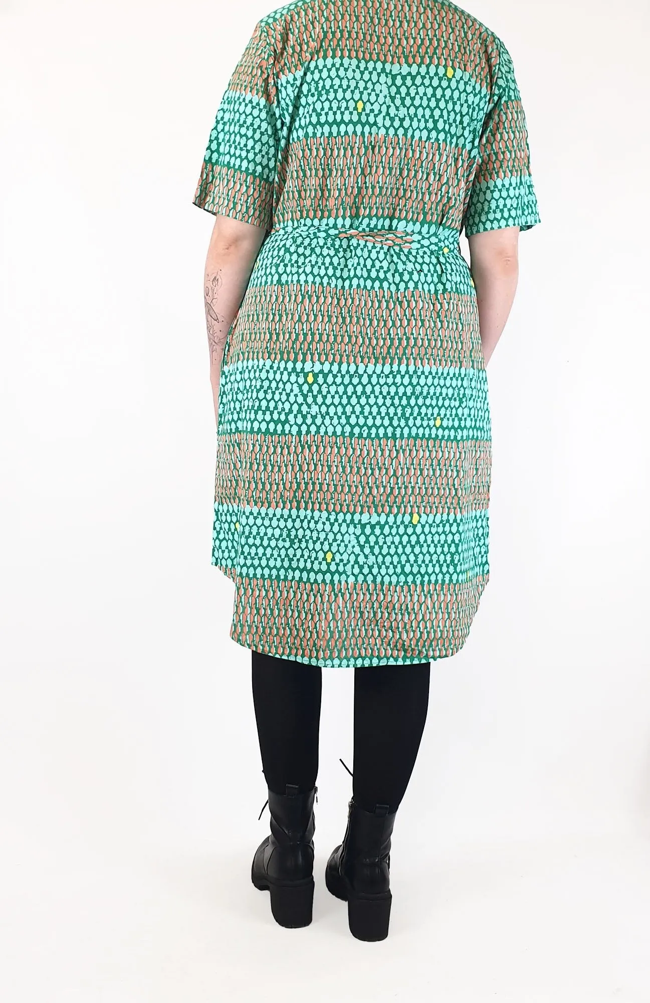 Magpie Goose stunning green and red print shirt dress size 14 (best fits 12-14)