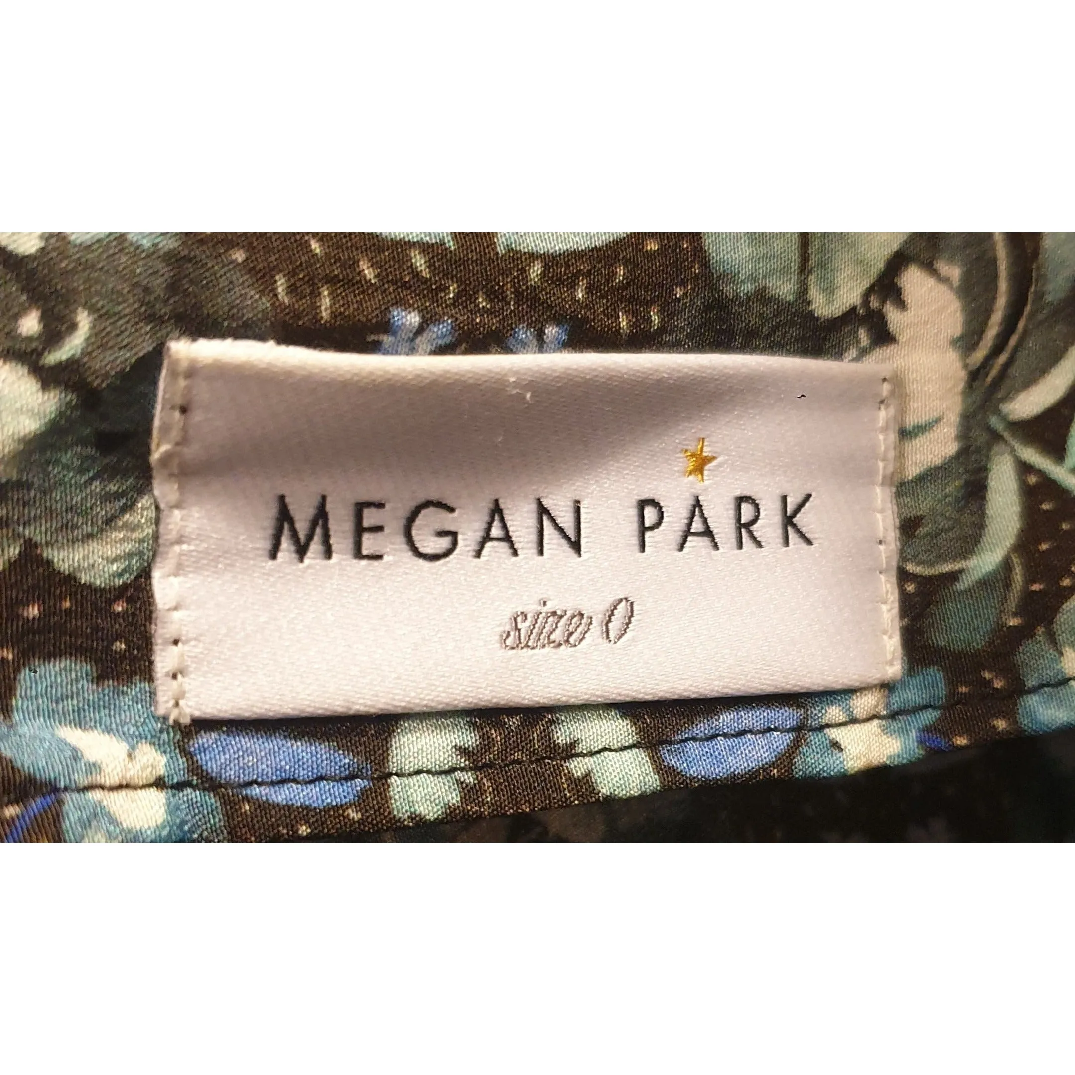Megan Park elegant 100% silk blue-toned long sleeve dress size 1 (best fits size 8)