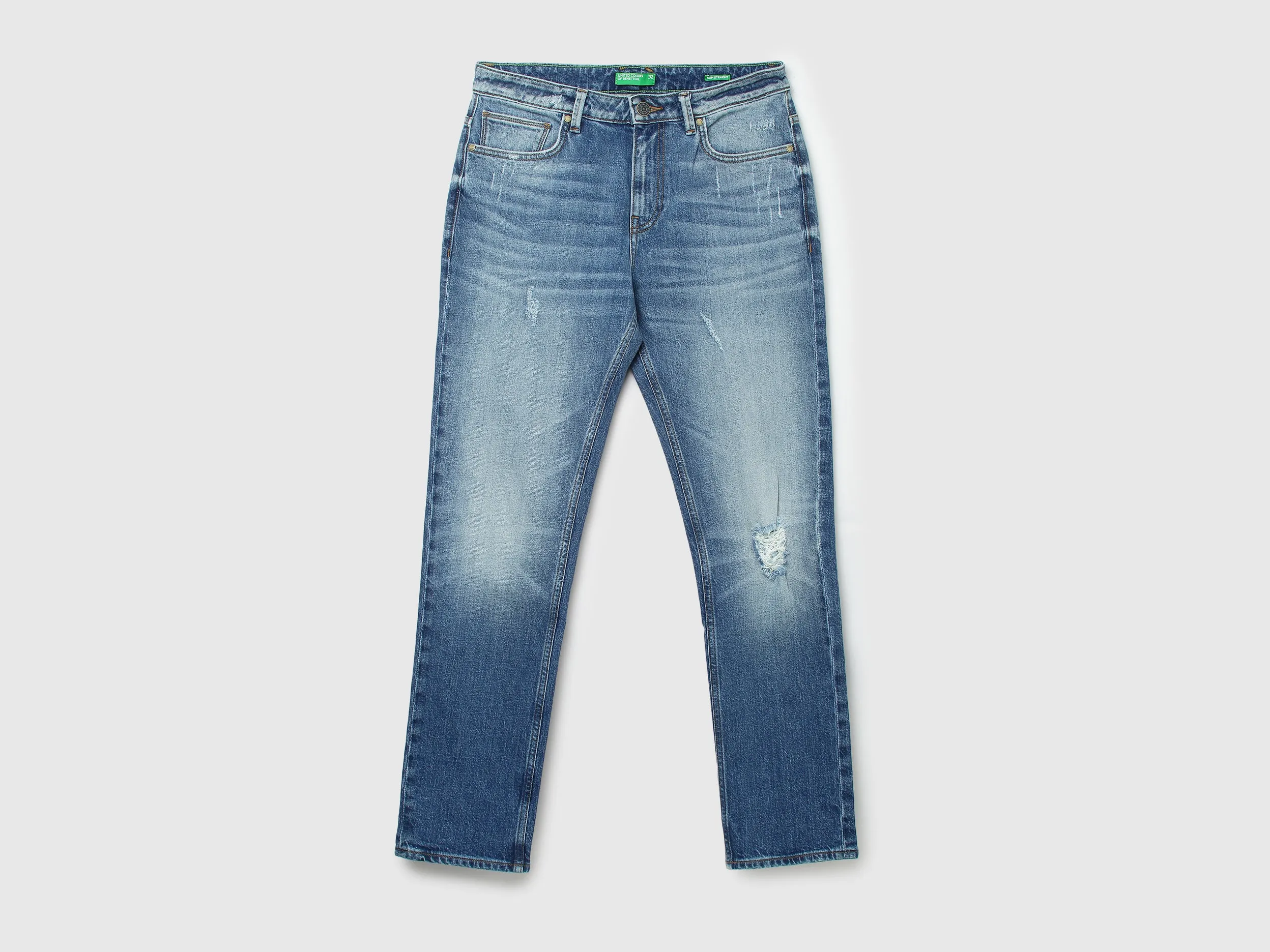 Men Solid Slim Straight Jeans