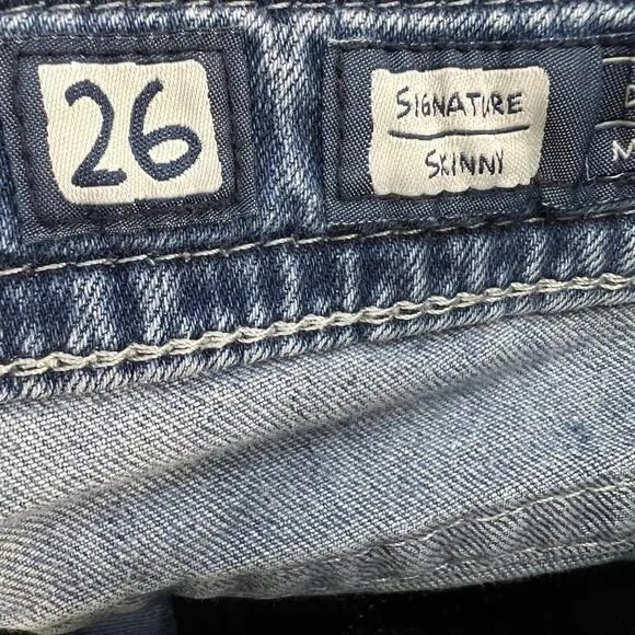 Miss Me Jeans Women's Size 26 (2) Signature Skinny Southwestern Feather Bling