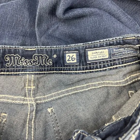 Miss Me Women’s Jeans Size 26x31 (2) Blue Signature Super Skinny Preppy Blingy