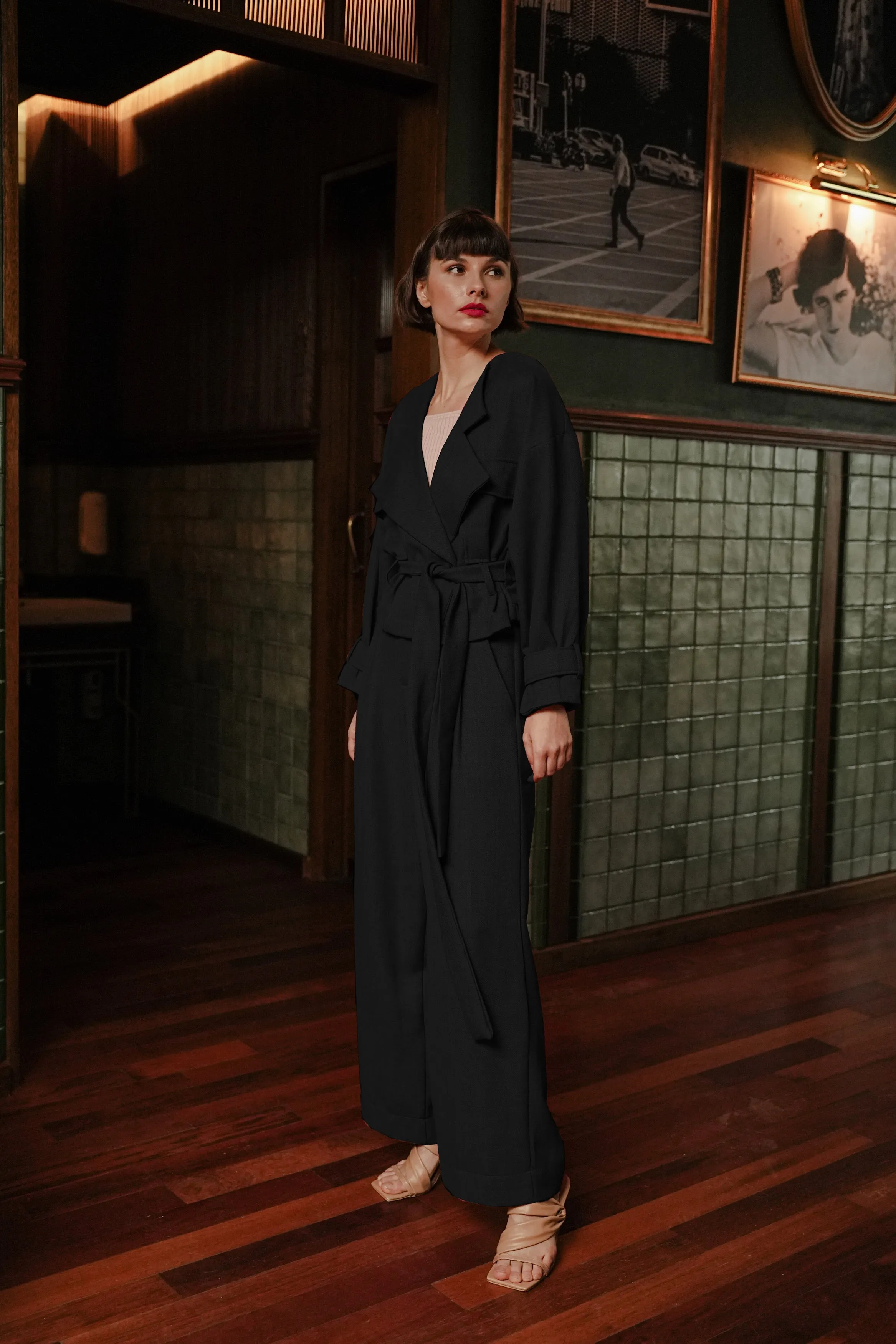 NADYAA BLAZER IN DEEP BLACK