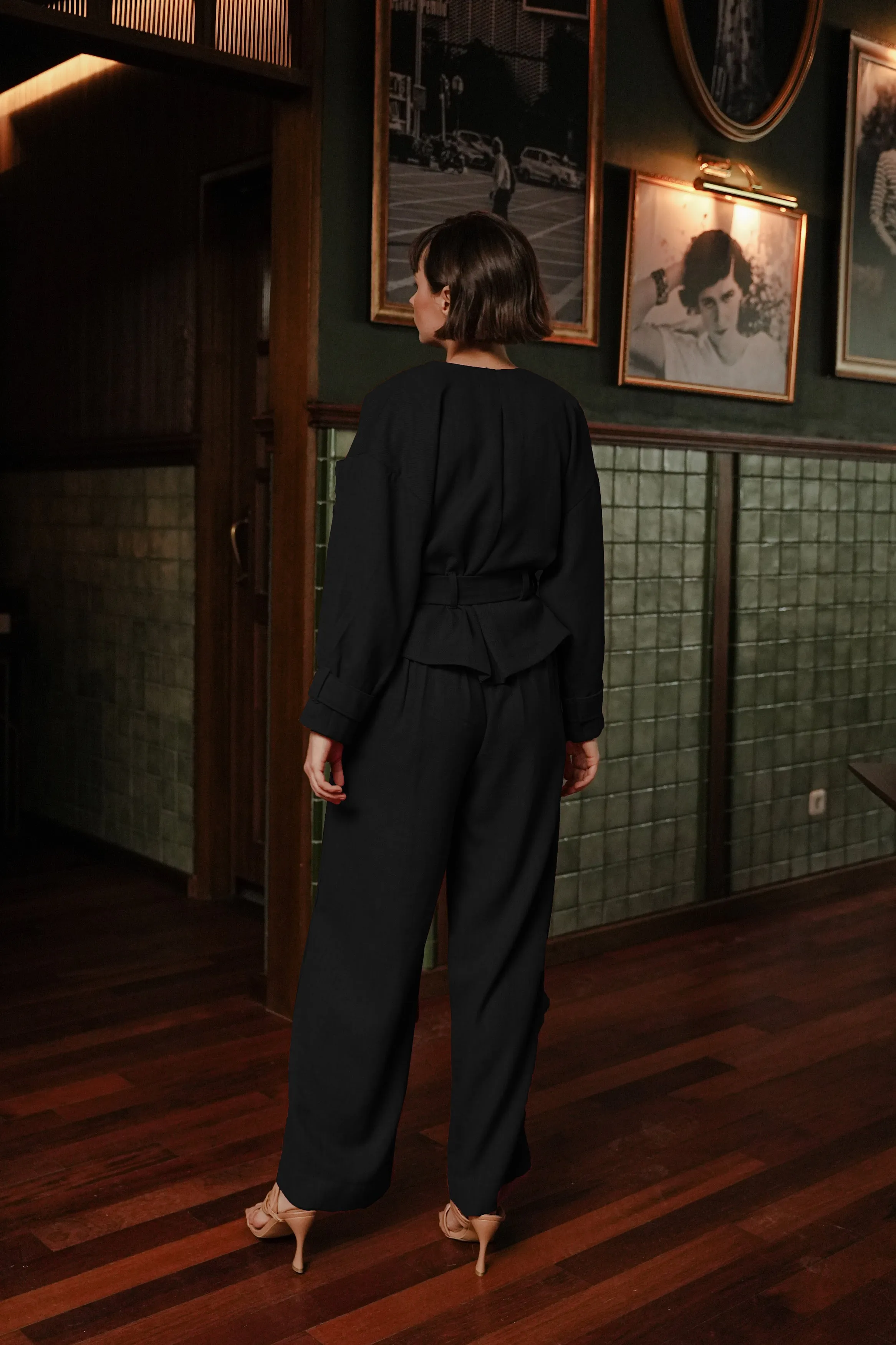 NADYAA BLAZER IN DEEP BLACK