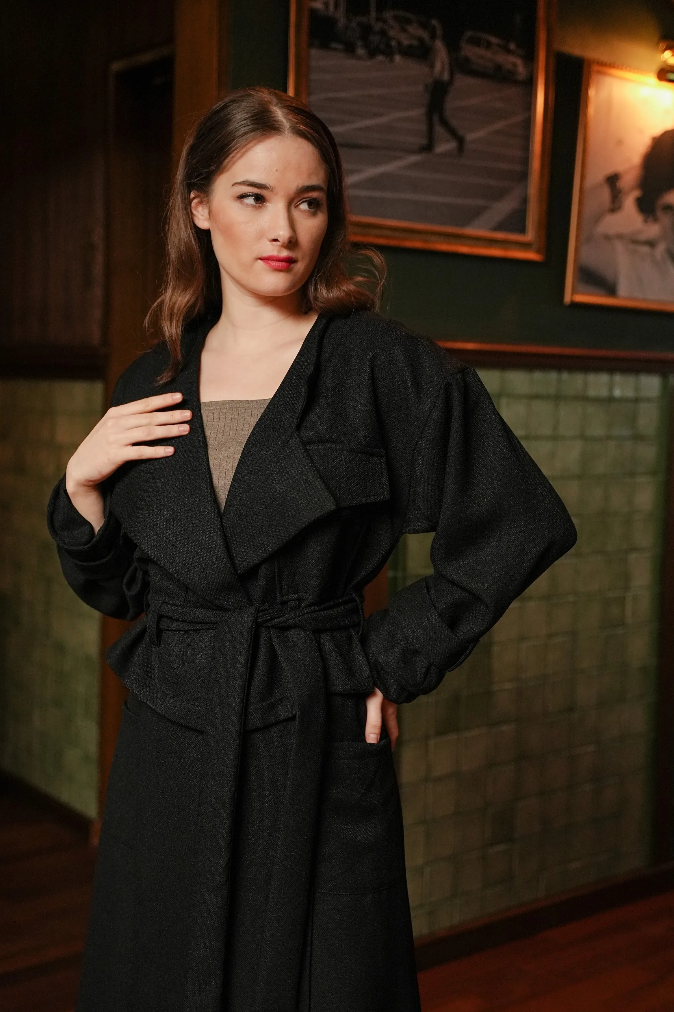 NADYAA BLAZER IN DEEP BLACK