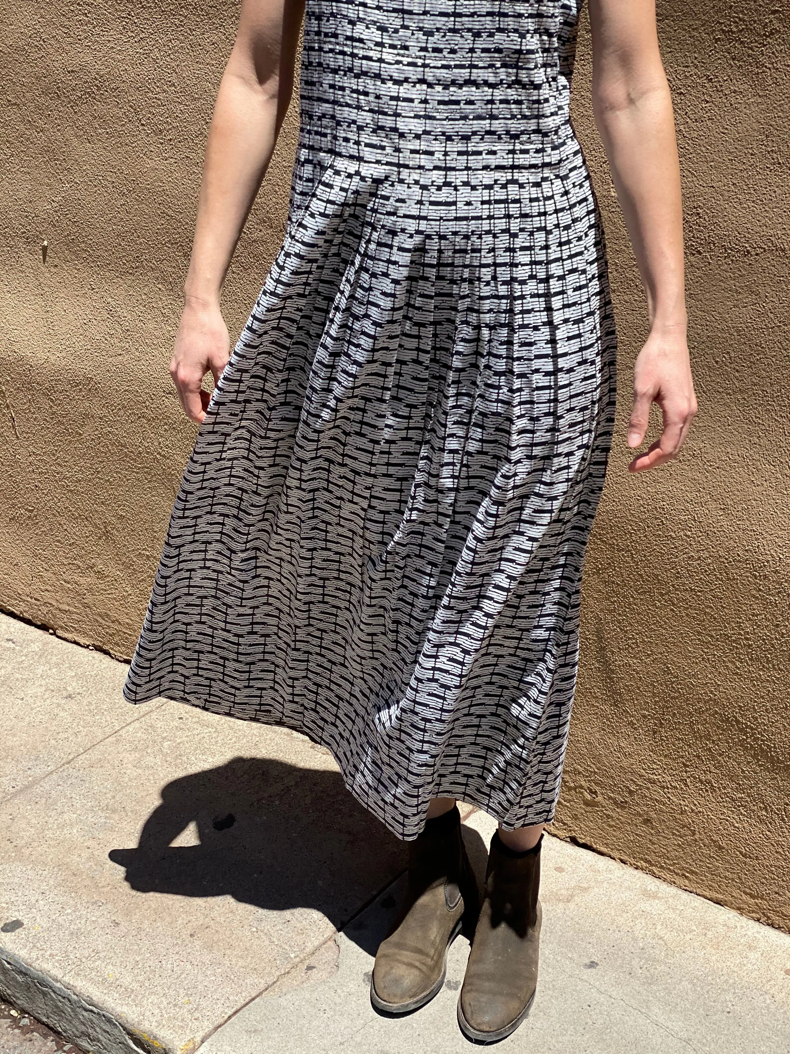 Nikki Sleeveless Dress