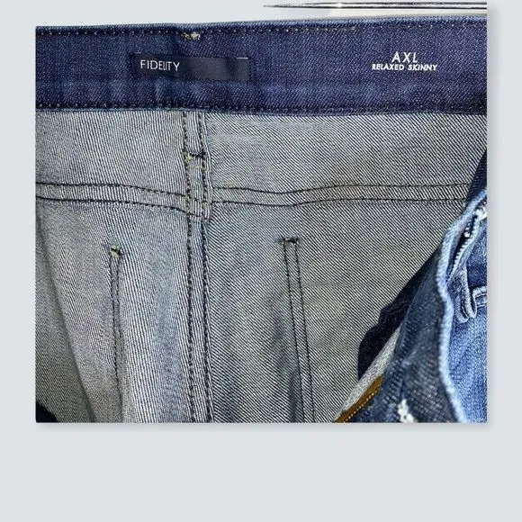NWT Fidelity AXL Relaxed Skinny Jeans womens size 29 some stretch