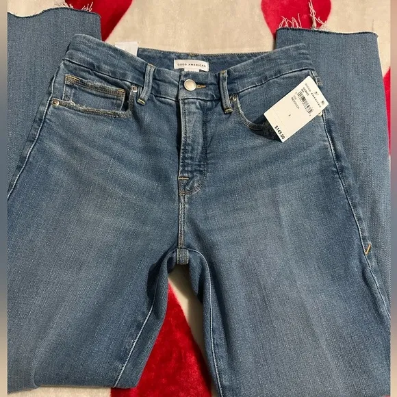 NWT GOOD AMERICAN GOOD CLASSIC SLIM STRAIGHT JEANS IN INDIGO334