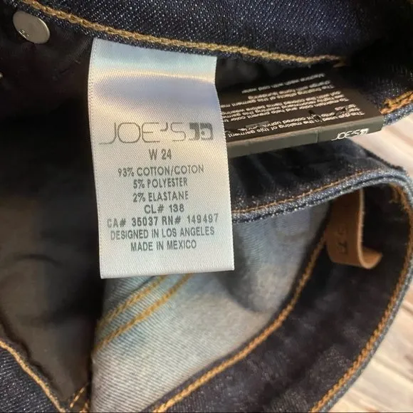 NWT Joe’s Slim Boyfriend Crop Jeans Dark Wash 24